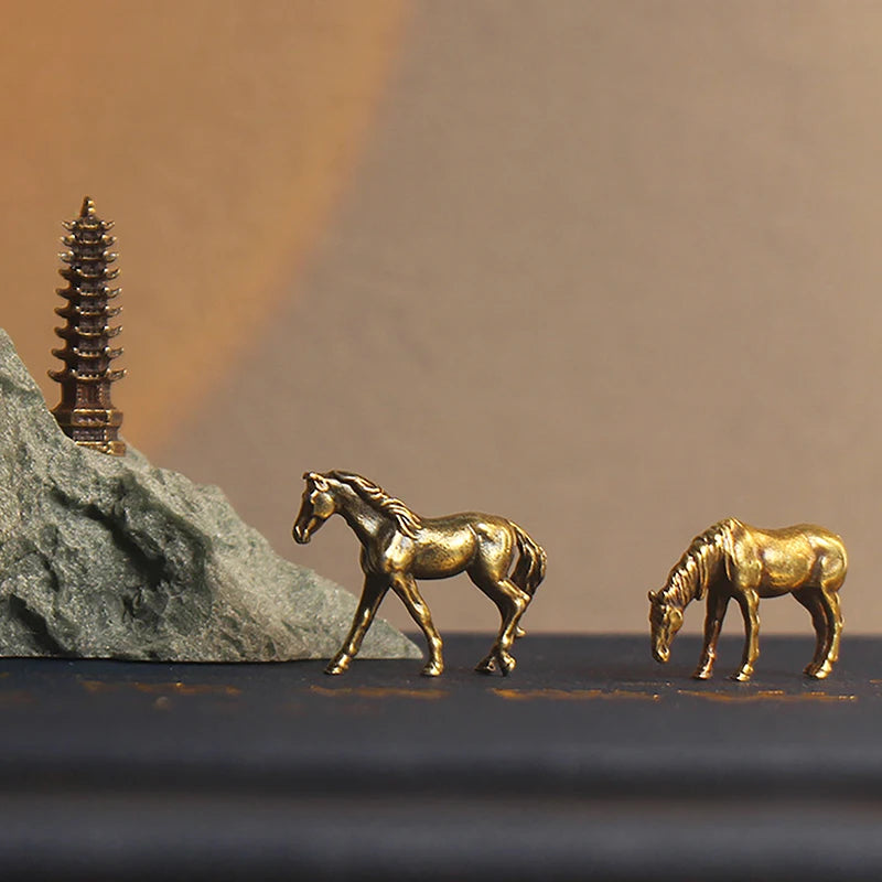 1PC Antique Brass Solid Long Tail Horse Figurine Miniature Feng Shui Ornament Copper Zodiac Animal Mini Desktop Decoration Craft