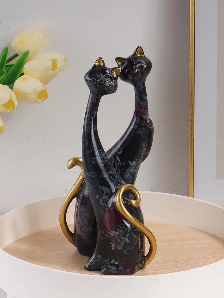Creative Watercolor Couple Cat Sculpture Resin Material Home Decorative Artwork Bedroom Living Room Entrance Hallway Figurine