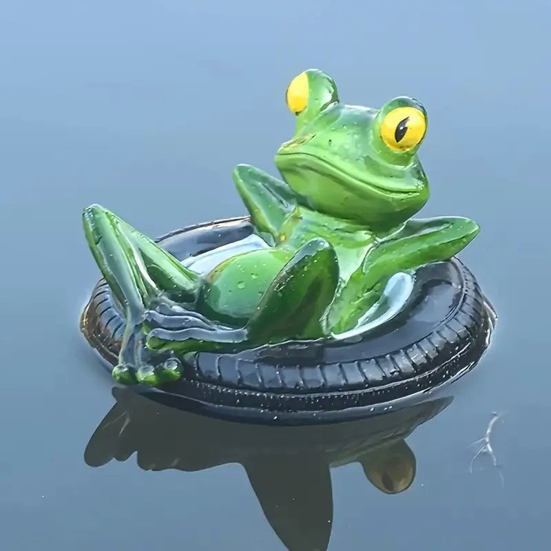Outdoor Floating Frog Statue for Pond, Cute Rowing Frog Garden Decoration, Realistic Resin Animal Ornament for Courtyard