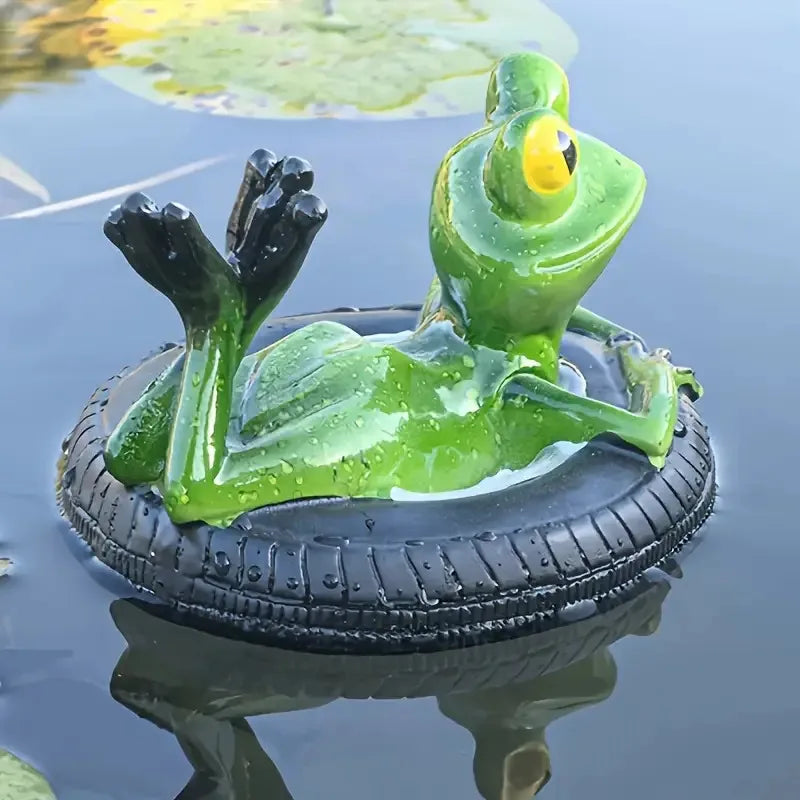 Outdoor Floating Frog Statue for Pond, Cute Rowing Frog Garden Decoration, Realistic Resin Animal Ornament for Courtyard